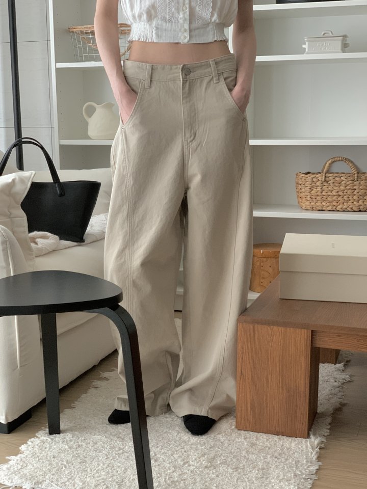 I'm here - Korean Women Fashion - #restrostyle - Seam Balloon Curve Cotton Pants - 11