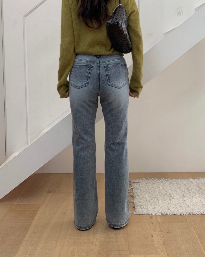 I'm here - Korean Women Fashion - #thatsdarling - Straight Fit Gray Bootcut Denim Jeans - 11