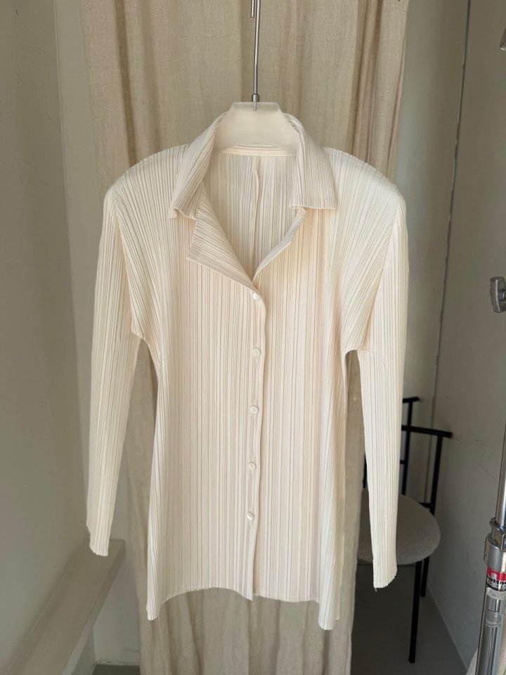 Janie - Korean Women Fashion - #momslook - Liiplests Pleated Button Cardigan