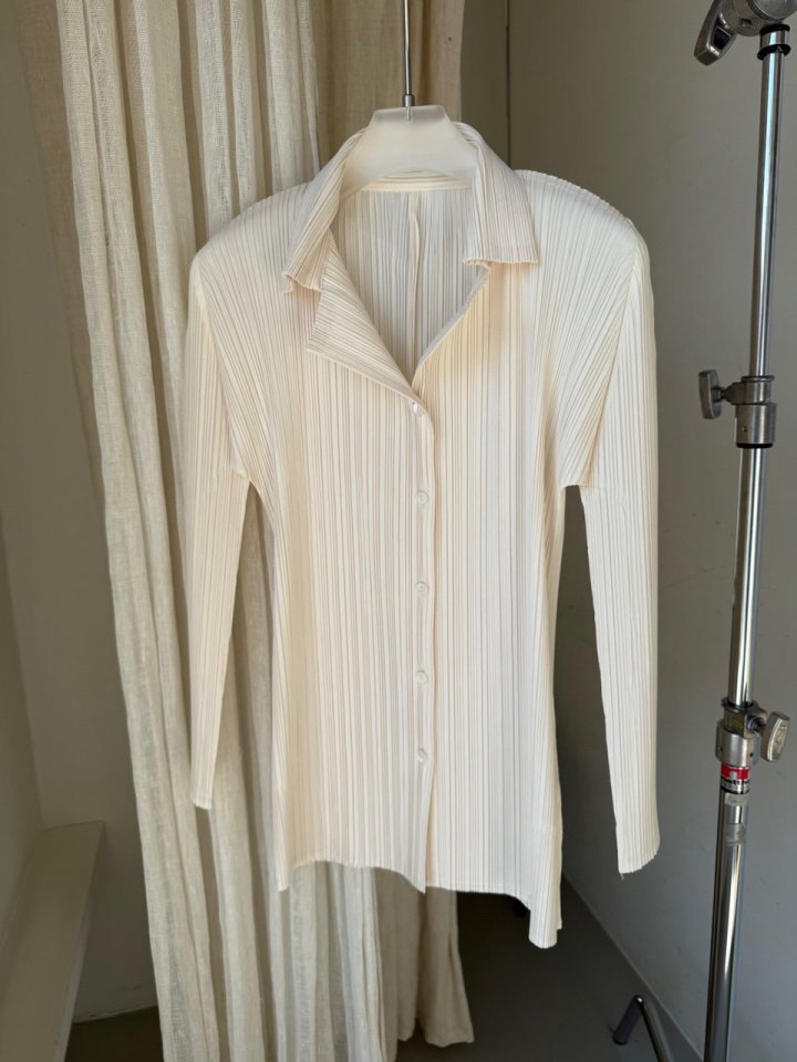Janie - Korean Women Fashion - #womensfashion - Liiplests Pleated Button Cardigan - 2