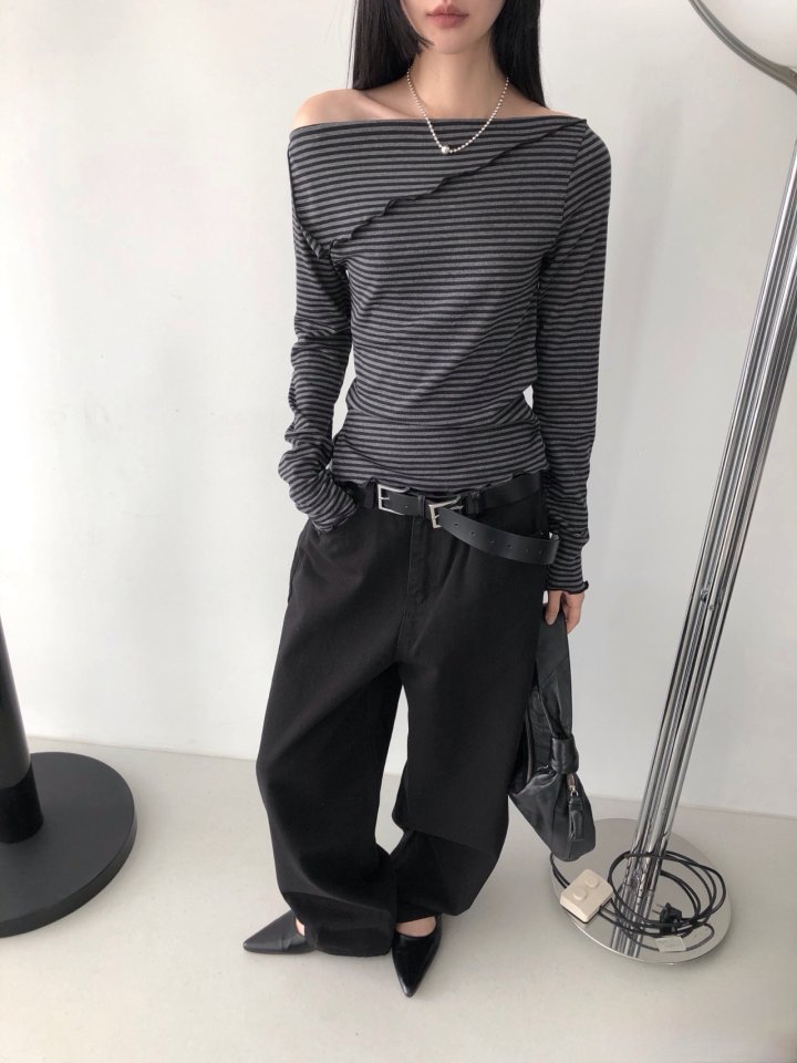 Jeiin - Korean Women Fashion - #momslook - Lily Off Long Sleeve Tee - 6