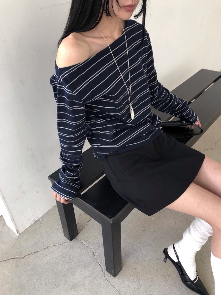 Jeiin - Korean Women Fashion - #momslook - Toy Stripe Long Sleeve Tee - 11