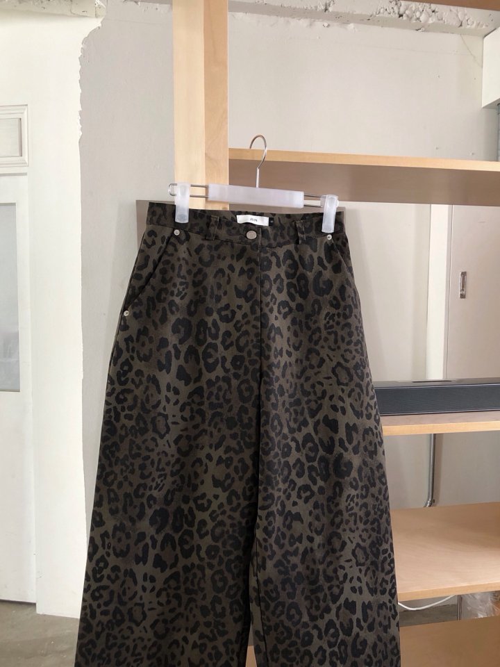 Jeiin - Korean Women Fashion - #momslook - Leo Pants - 4
