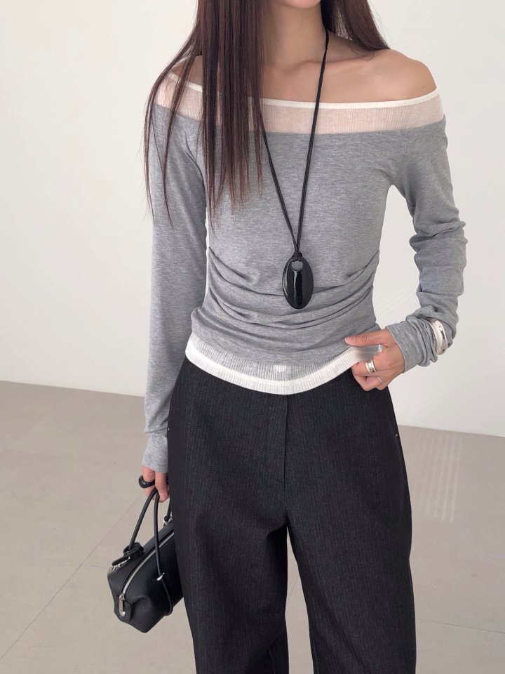 Jeiin - Korean Women Fashion - #restrostyle - Two-Tone Long Sleeve Tee - 2