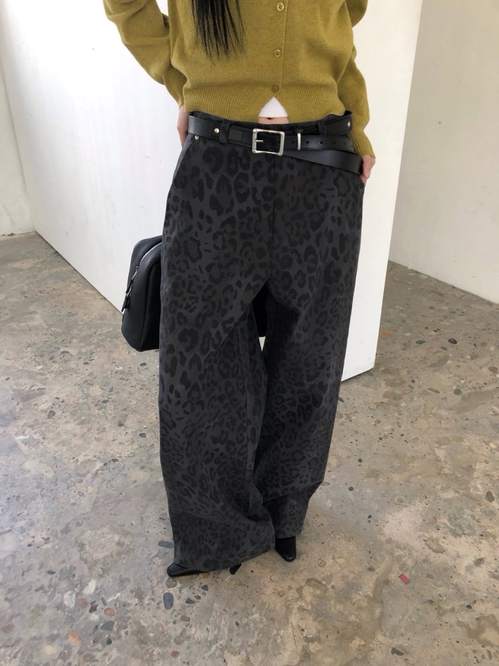 Jeiin - Korean Women Fashion - #shopsmall - Leo Pants - 12