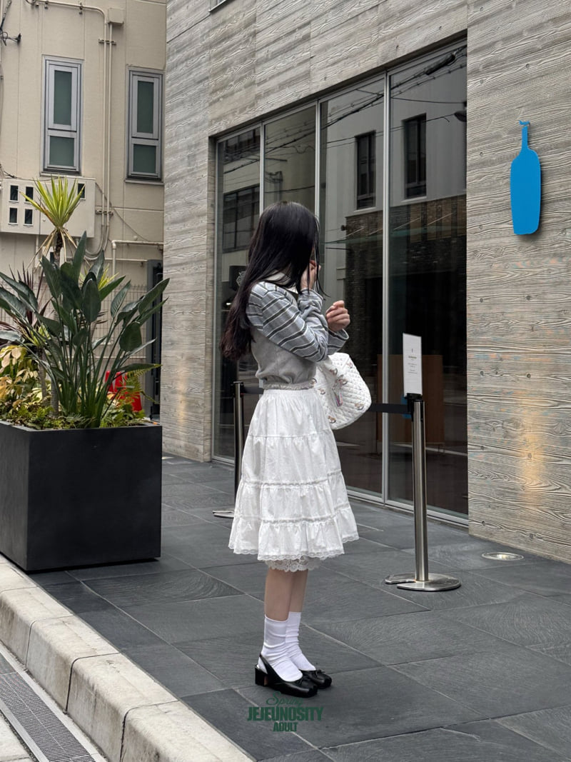 Jejeunosity - Korean Women Fashion - #momslook - Modern Sleeveless Top - 12