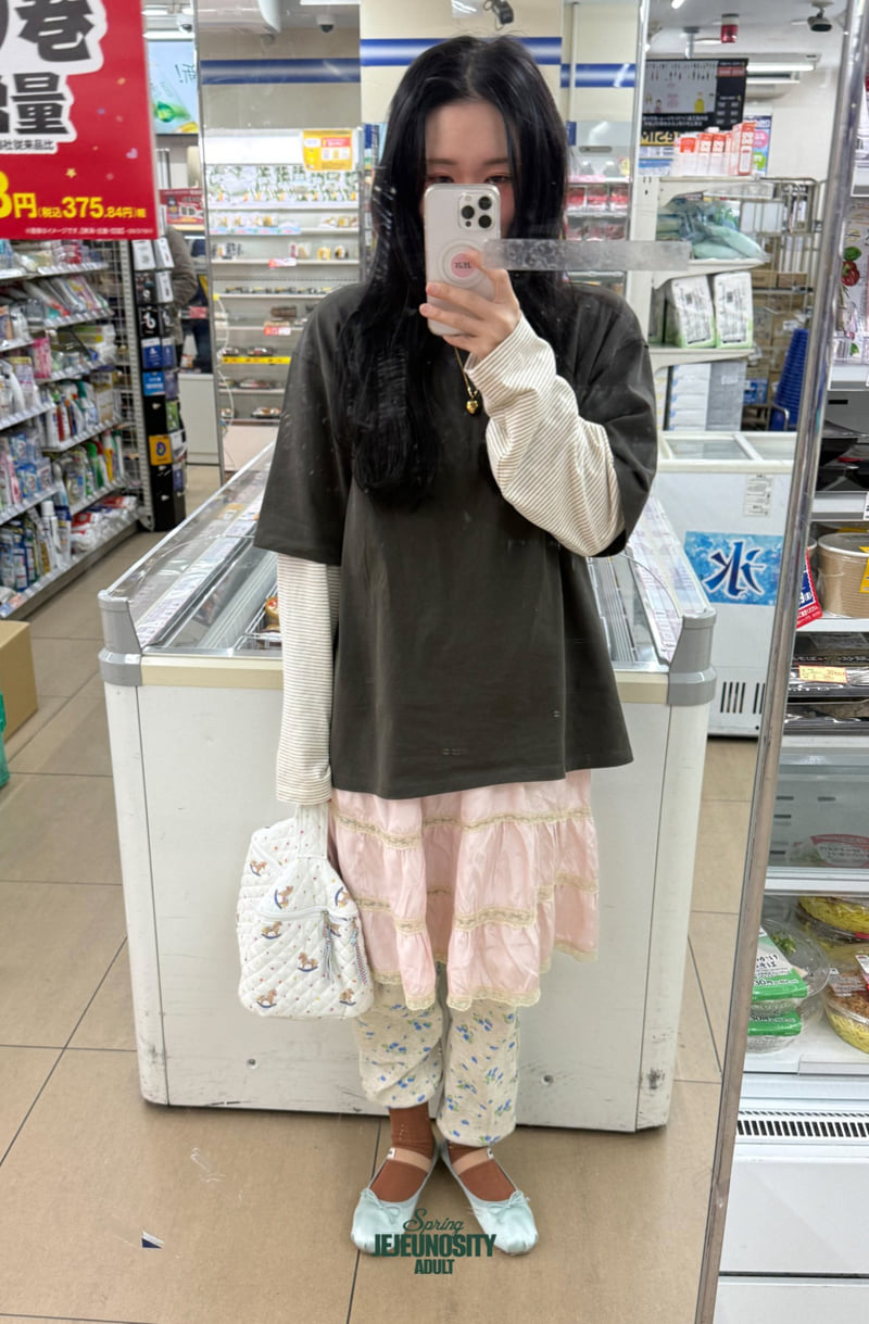 Jejeunosity - Korean Women Fashion - #romanticstyle - Essential Tee - 4