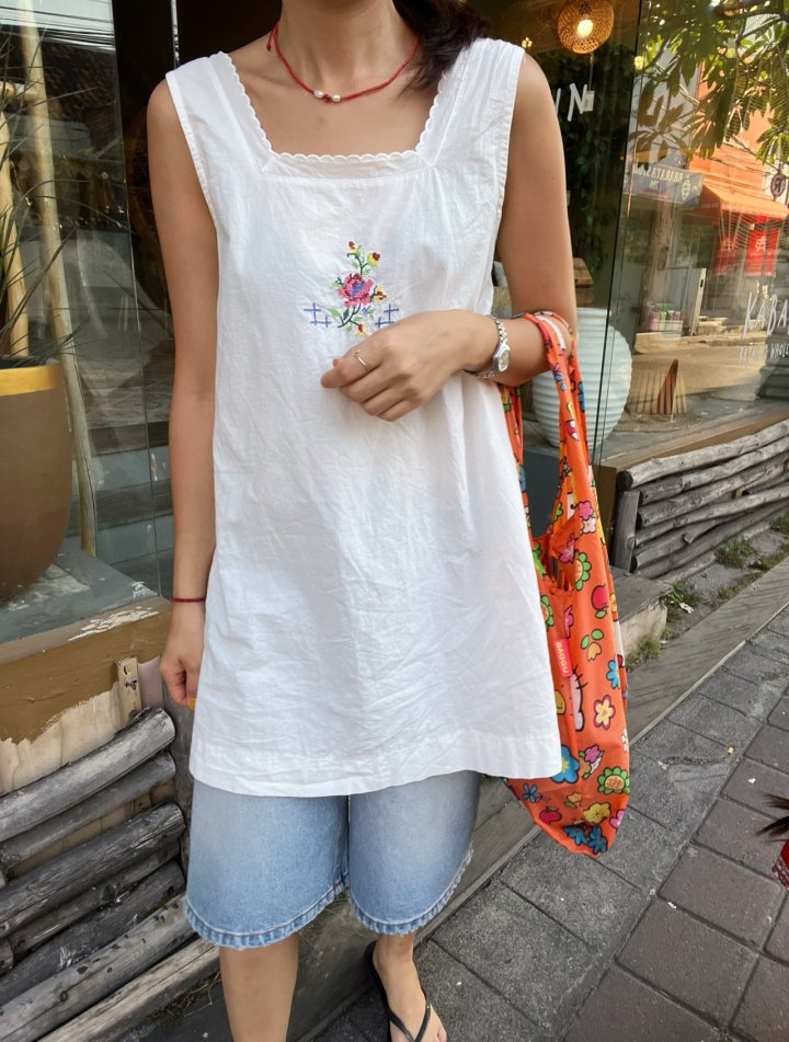 Lagrass - Korean Women Fashion - #vintagekidsstyle - Dale Sleeveless One-piece - 4