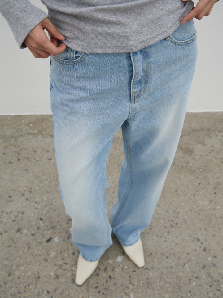 Relax Straight Denim Pants by Lenoii for Women - view 2