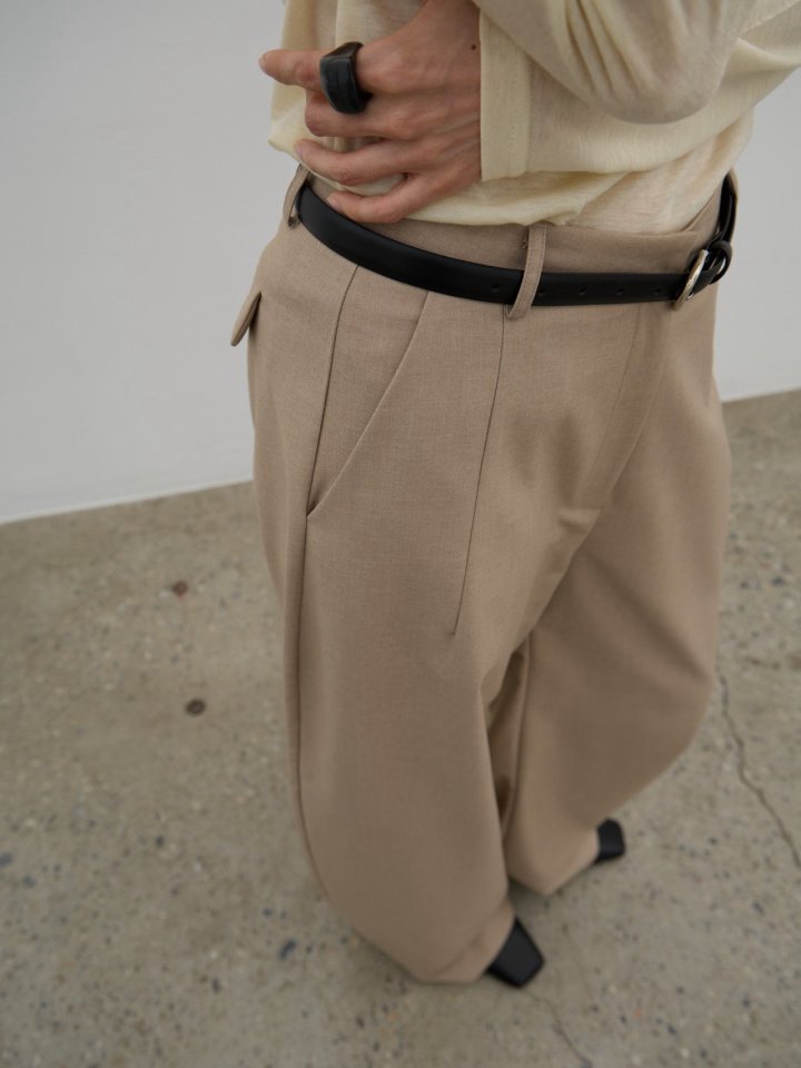 Curve Barrel Pants by Lenoii for Women - view 10