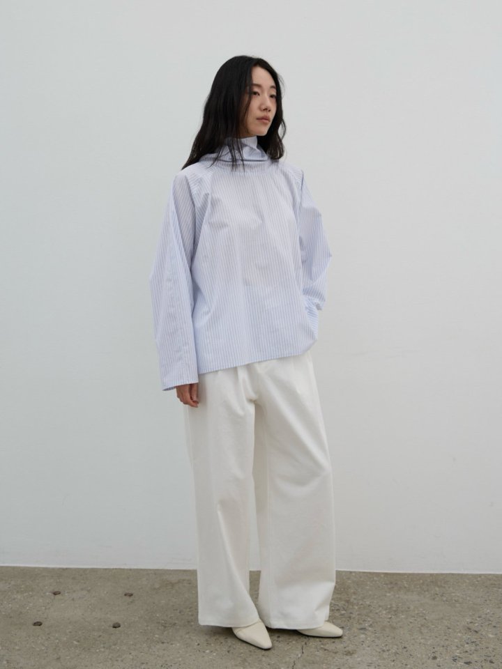Green Tea Cotton Wide Two-Tuck Pants by Lenoii for Women - view 3