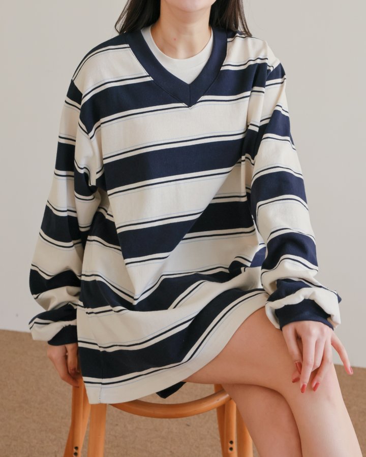Lovely - Korean Women Fashion - #womensfashion - Mega V-Neck Tee - 12