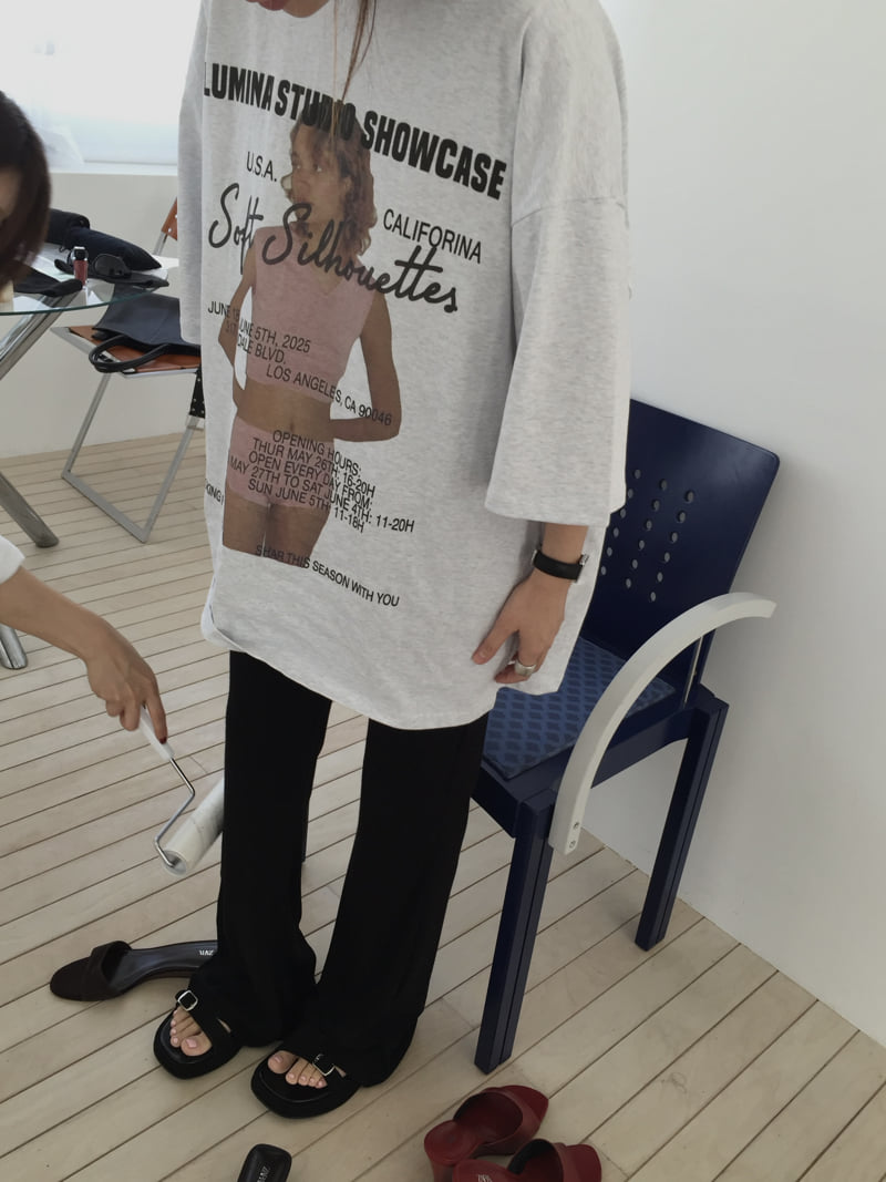 Made - Korean Women Fashion - #momslook - Soft Graphic Short Sleeved Tee