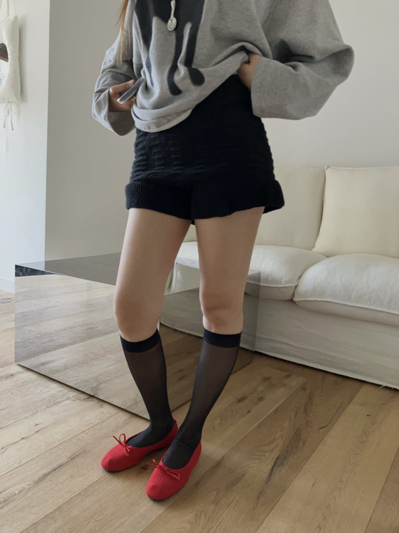 Made - Korean Women Fashion - #shopsmall - Rolly Short Pants - 2