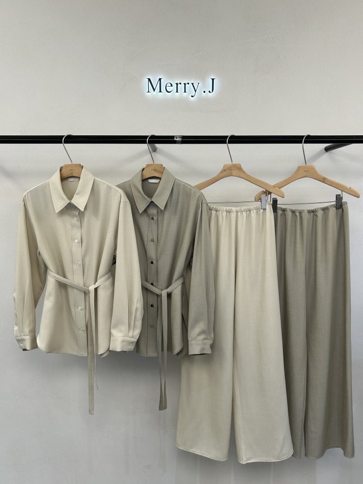 Merry J - Korean Women Fashion - #vintageinspired - Rosy Belted Shirt Set - 4
