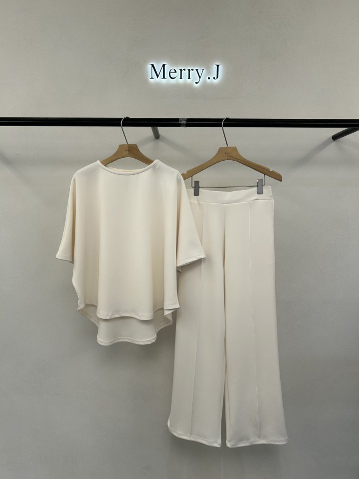 Merry J - Korean Women Fashion - #womensfashion - Rami Poncho Set - 5