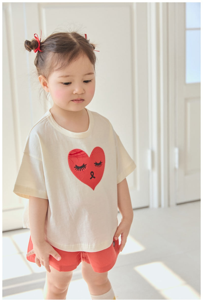 Mimico - Korean Children Fashion - #discoveringself - Heart Tee - 5