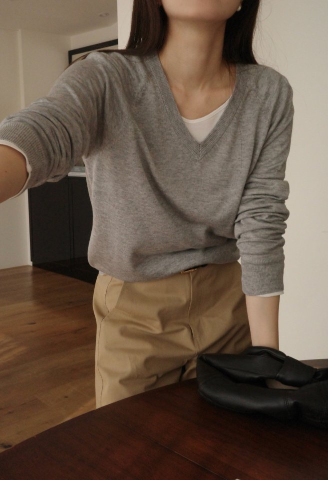 Moani - Korean Women Fashion - #momslook - Summer Silk-Wool V-Neck Knit - 11