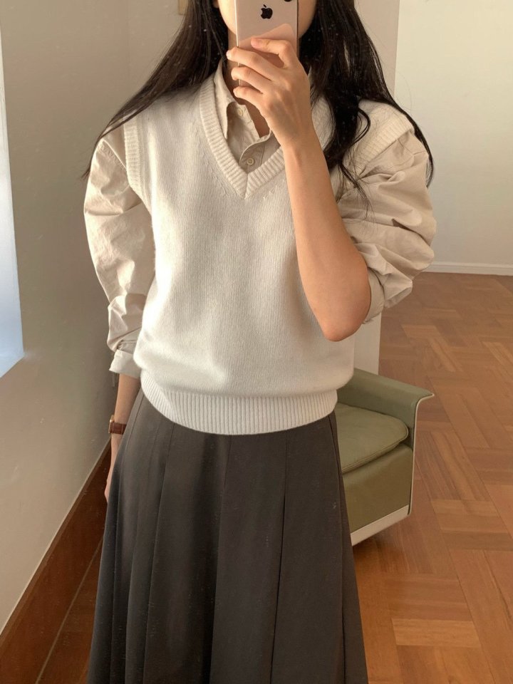 Moani - Korean Women Fashion - #vintageinspired - V-Neck Knit Vest - 10