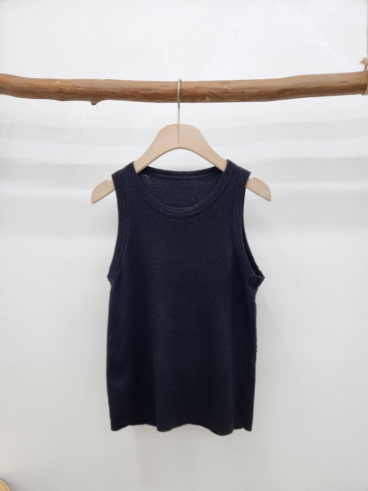 Most - Korean Women Fashion - #pursuepretty - Liss Sleeveless Top - 5