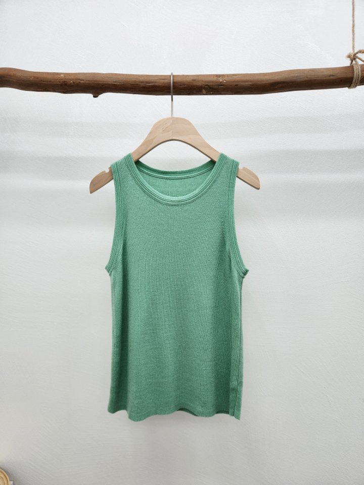 Most - Korean Women Fashion - #vintageinspired - Liss Sleeveless Top - 3