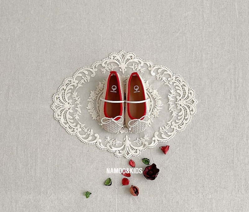 Namoo & Kids - Korean Children Fashion - #childofig - Yanggaeng Rattan Mary Janes - 2