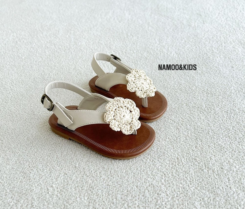 Namoo & Kids - Korean Children Fashion - #discoveringself - Vanilla Flower Flip Flops - 11