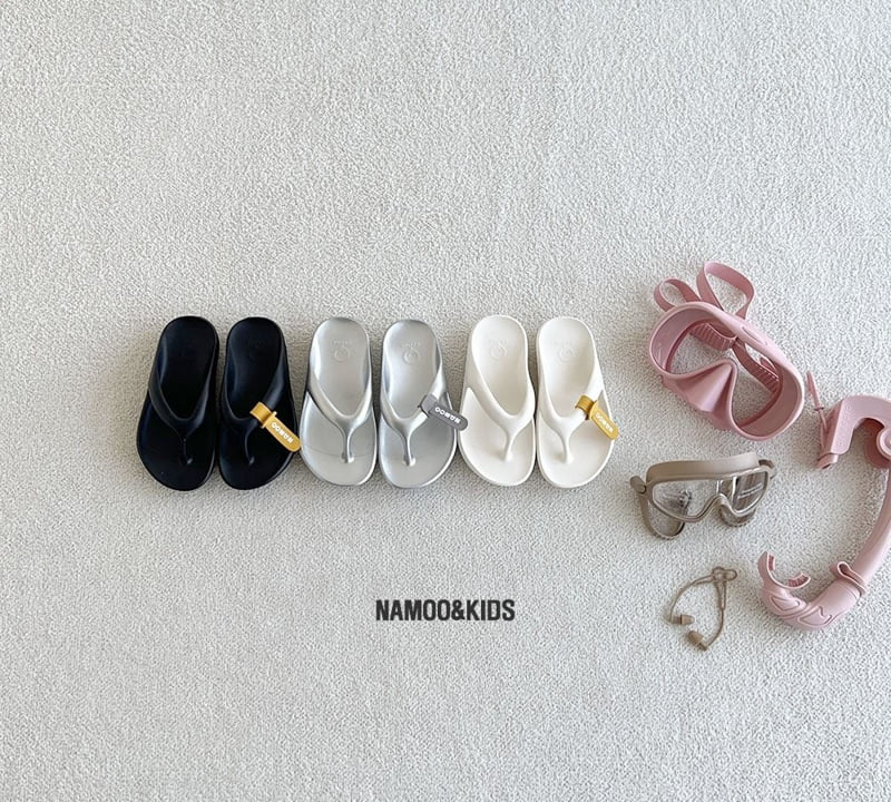 Namoo & Kids - Korean Children Fashion - #magicofchildhood - Daily Flip Flops