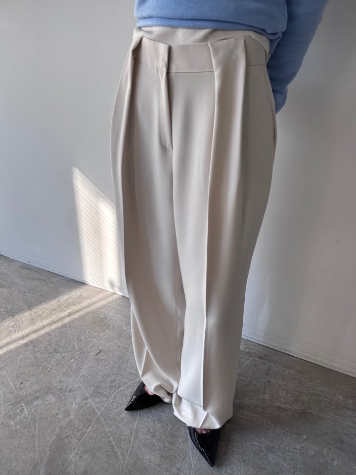 Neroli36 - Korean Women Fashion - #thelittlethings - Lumi Belt Pleated Pants - 8