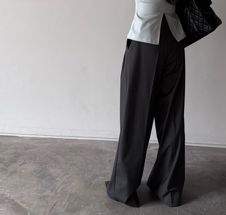 Neroli36 - Korean Women Fashion - #vintageinspired - Back Slit Pad Tee - 5