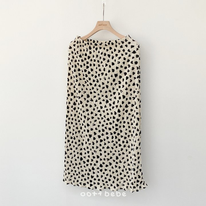 Oott Bebe - Korean Women Fashion - #momslook - Petite Leopard Pleated Skirt (Mom) - 7