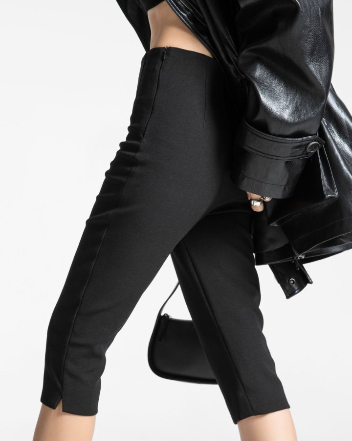 Paper Moon - Korean Women Fashion - #momslook - Center Seam Capri Leggings