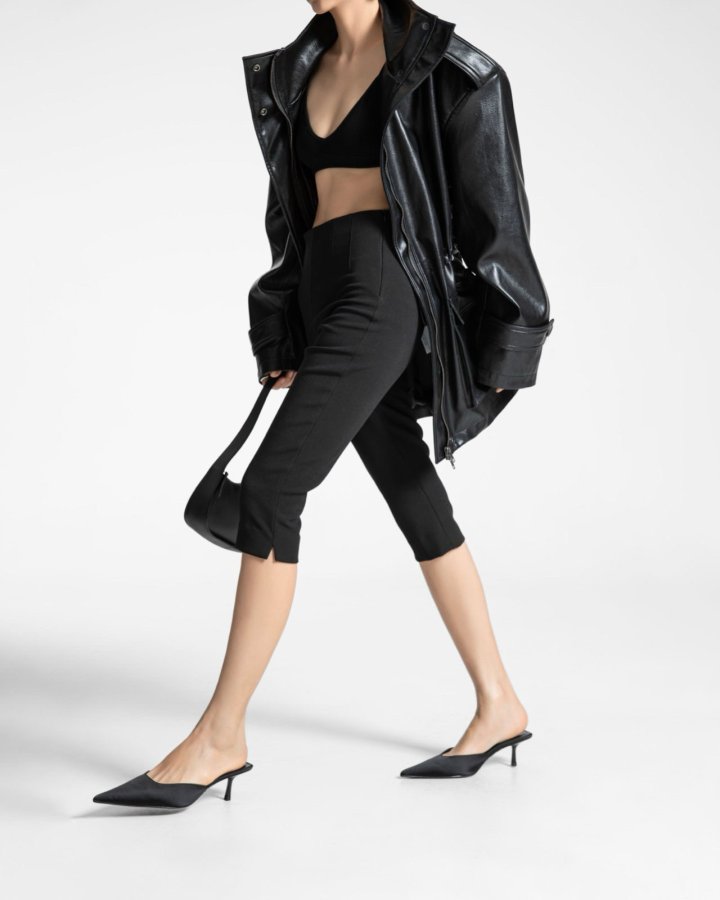 Paper Moon - Korean Women Fashion - #momslook - Center Seam Capri Leggings - 7