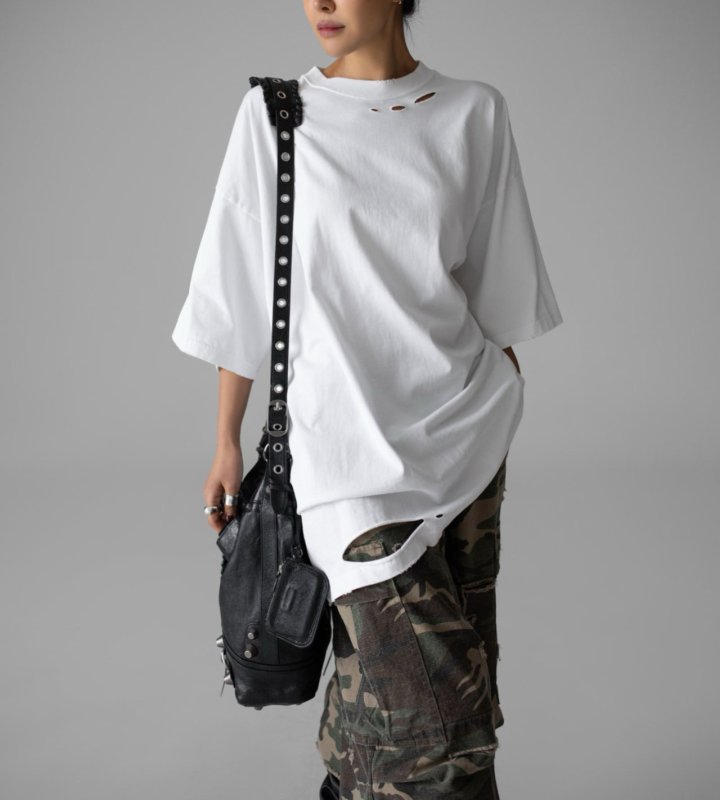 Paper Moon - Korean Women Fashion - #momslook - Oversized Pigment Cutted Detail Tee - 3