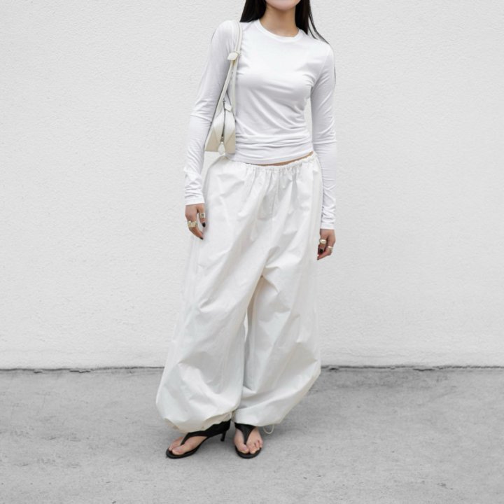 Paper Moon - Korean Women Fashion - #momslook - Cotton Balloon Wide Trousers - 4