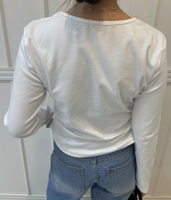 Pearls room - Korean Women Fashion - #momslook - Double Button Span Tee - 11