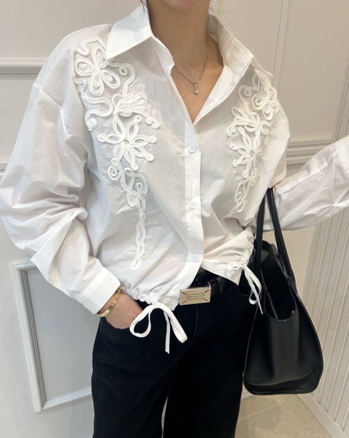 Pearls room - Korean Women Fashion - #vintageinspired - Motif Blouse - 10