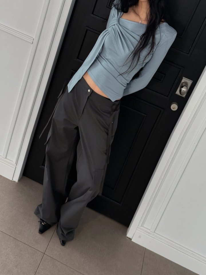 Rare Closet - Korean Women Fashion - #womensfashion - Shirring Asymmetrical Twist Tee - 3