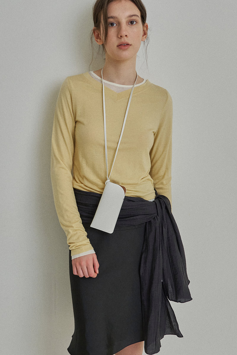 Reirai - Korean Women Fashion - #momslook - Layered V-Neck Tee - 2
