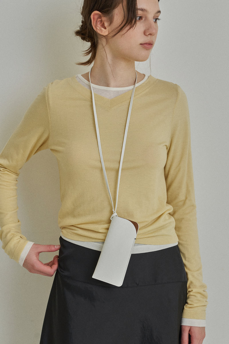 Reirai - Korean Women Fashion - #momslook - Layered V-Neck Tee - 6