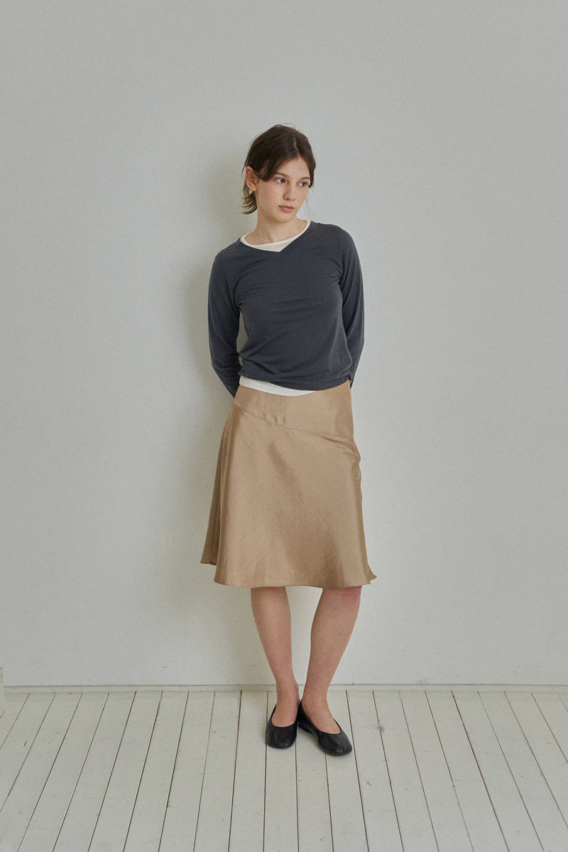 Reirai - Korean Women Fashion - #momslook - Diagonal Satin Skirt - 11
