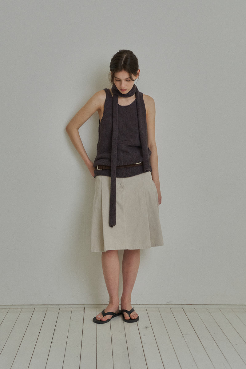 Reirai - Korean Women Fashion - #momslook - Soap Muffler Sleeveless Set - 2