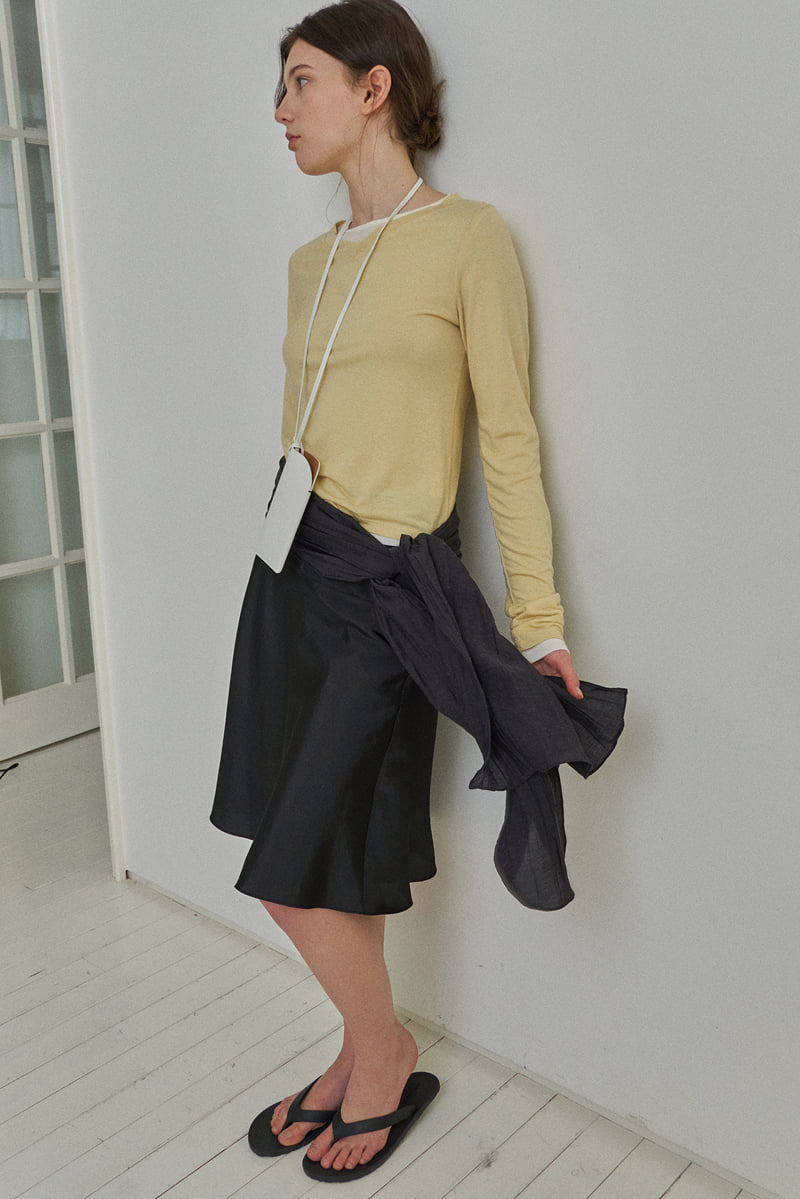 Reirai - Korean Women Fashion - #womensfashion - Layered V-Neck Tee - 3