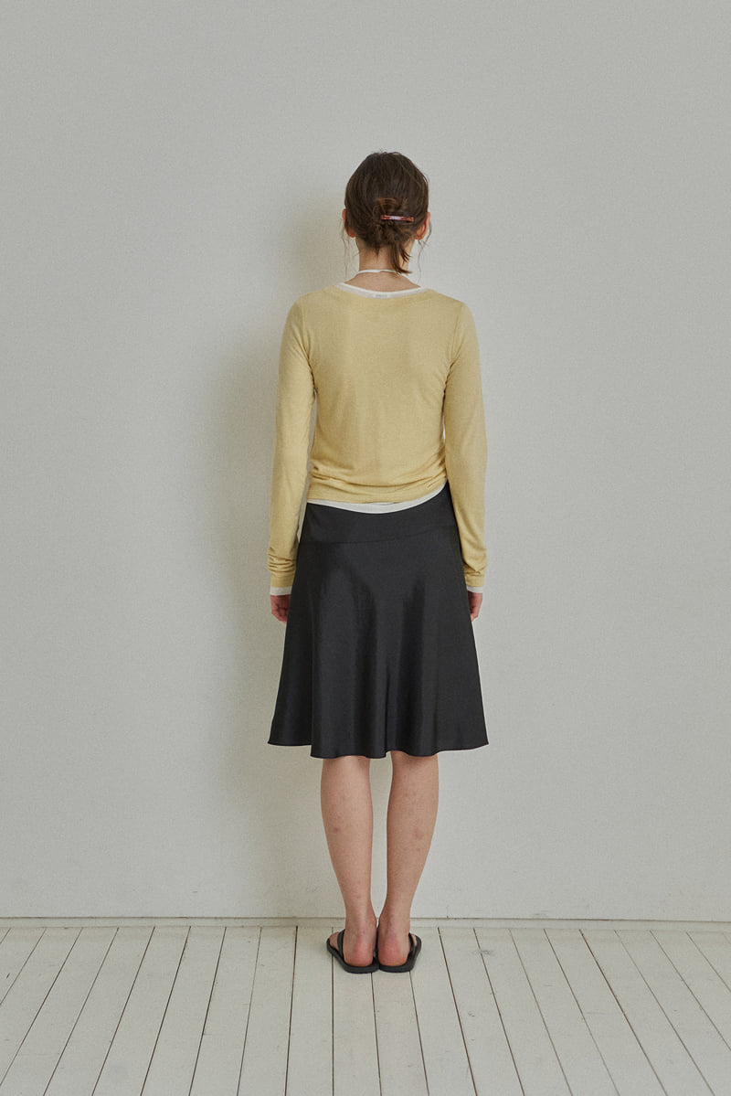 Reirai - Korean Women Fashion - #womensfashion - Layered V-Neck Tee - 5