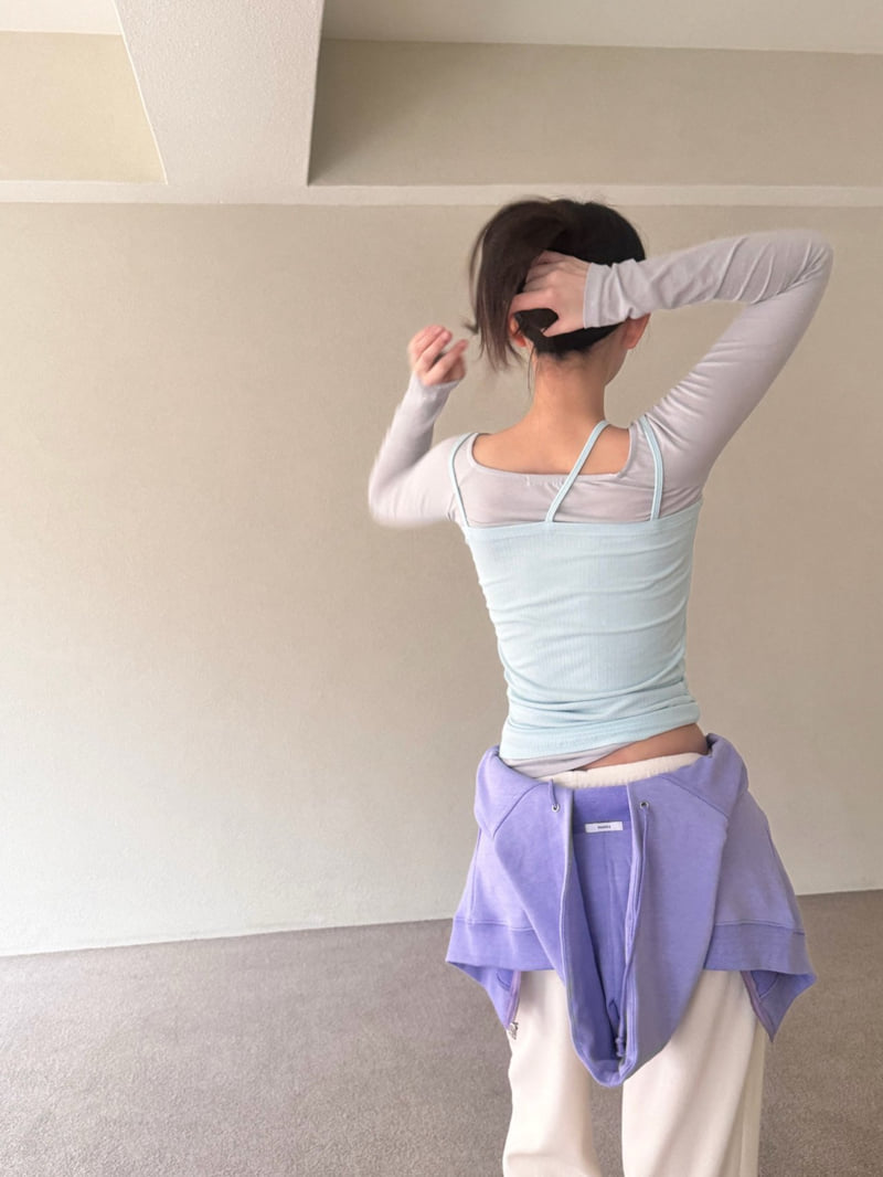 Roomk - Korean Women Fashion - #womensfashion - Triple Line Sleeveless Top - 4