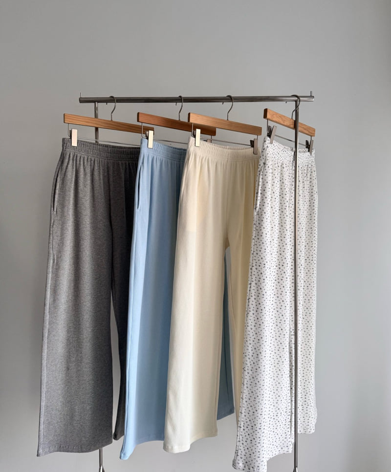 Roomk - Korean Women Fashion - #momslook - Waffle Pants (Plain) - 7