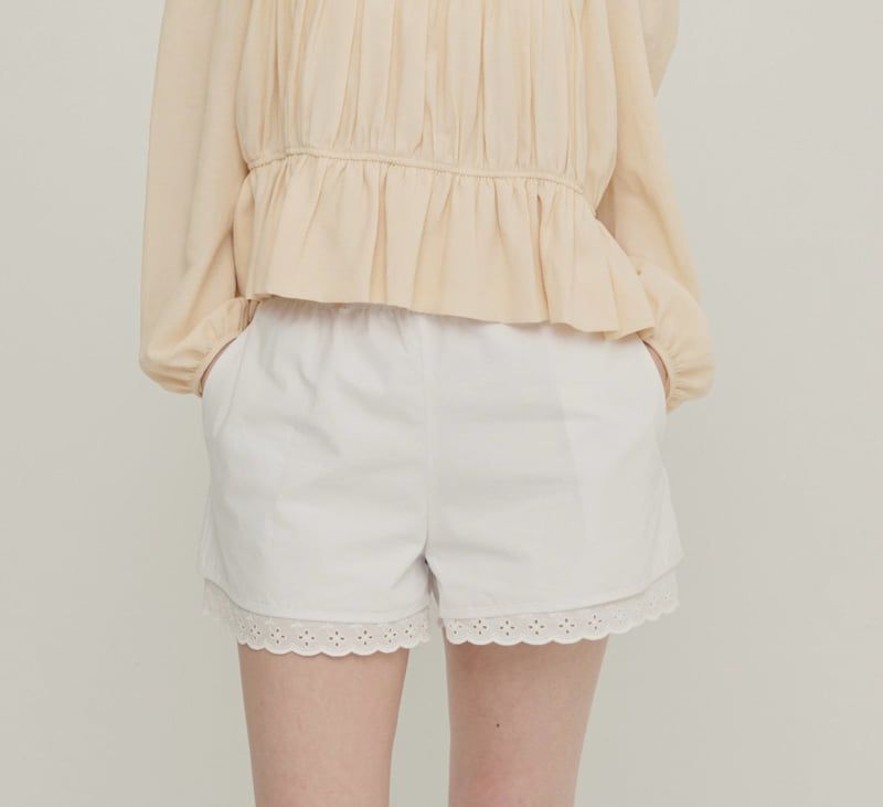 Roomk - Korean Women Fashion - #momslook - Lace Half Pants - 9