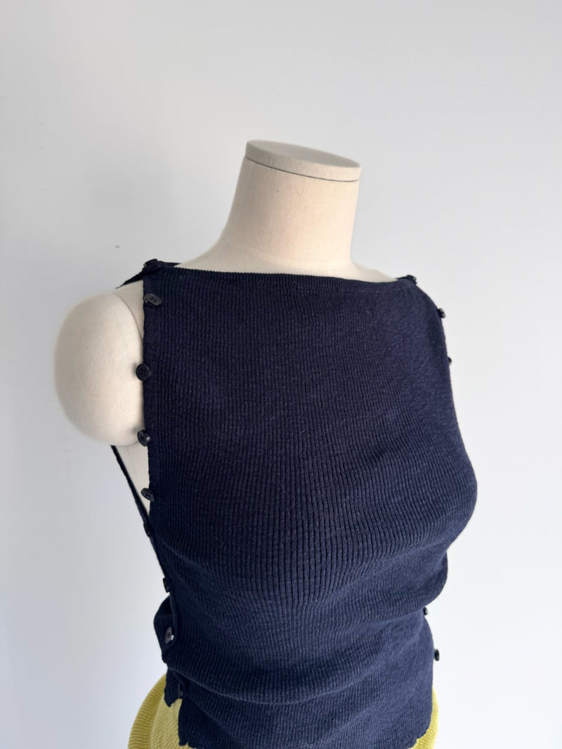 Roomk - Korean Women Fashion - #romanticstyle - Ribbed Sleeve Bustier - 8