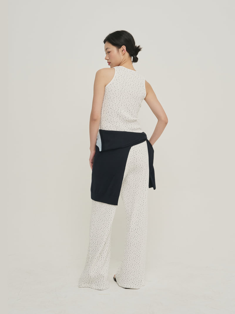 Roomk - Korean Women Fashion - #womensfashion - Waffle Sleeveless Top - 3