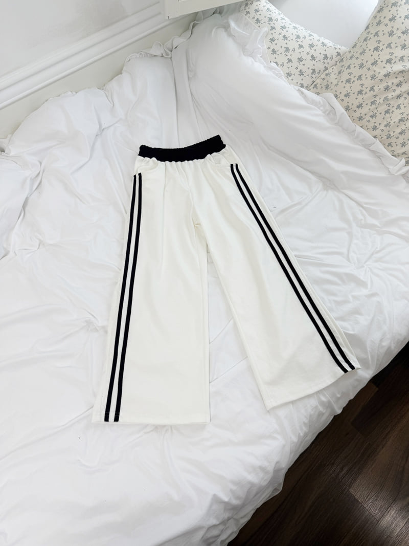 Sm2 - Korean Children Fashion - #kidsshorts - Cool Ponte Line Pants - 3